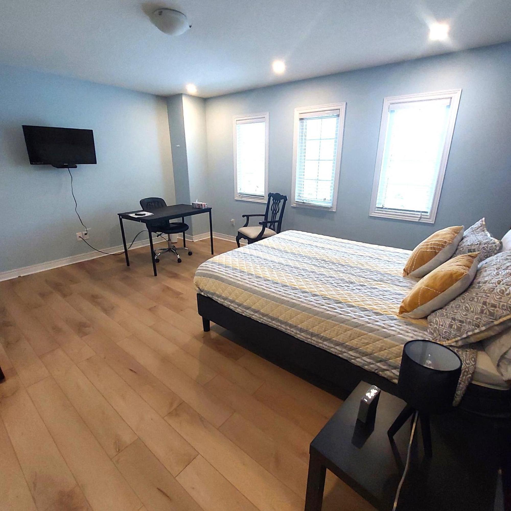 Nimo Homestay Guelph Exterior photo